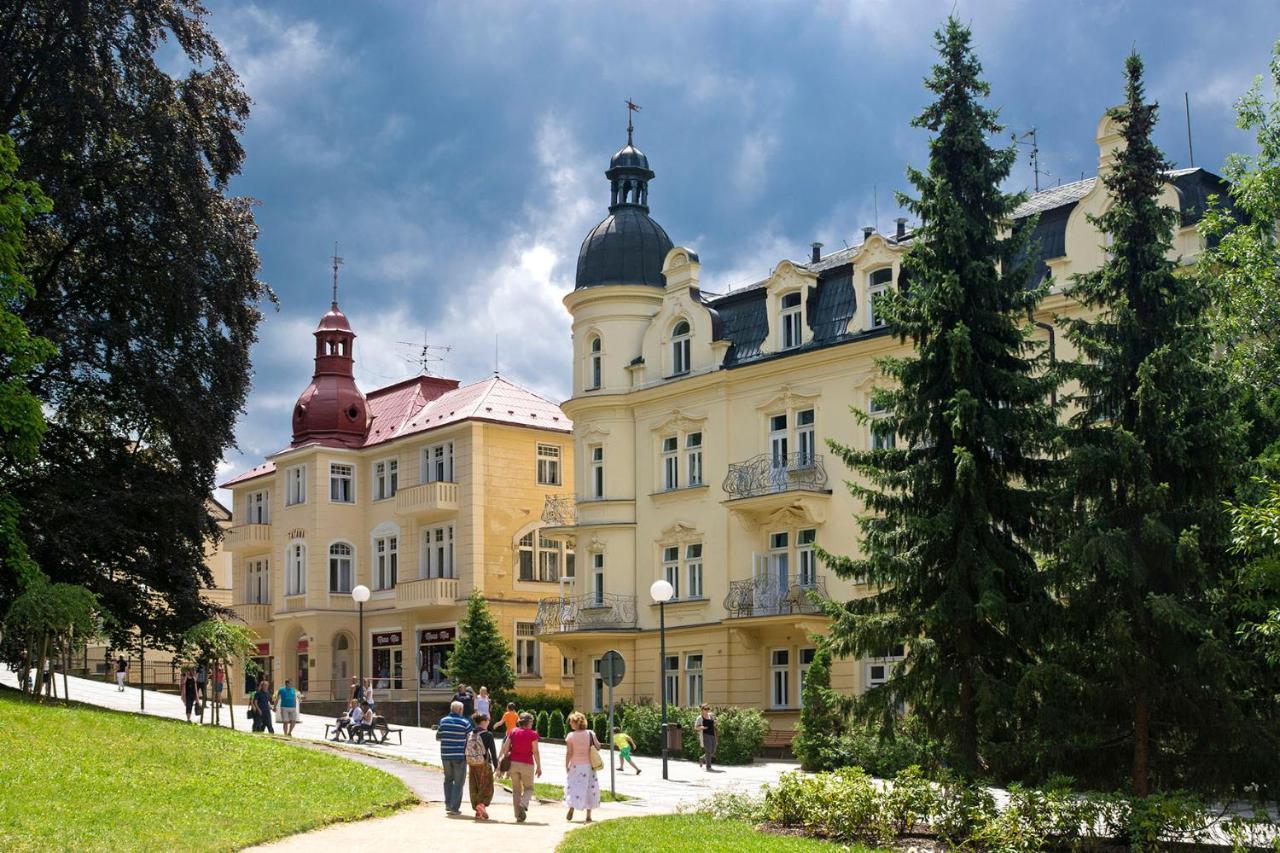 Villa Dagmar Luhačovice Dış mekan fotoğraf